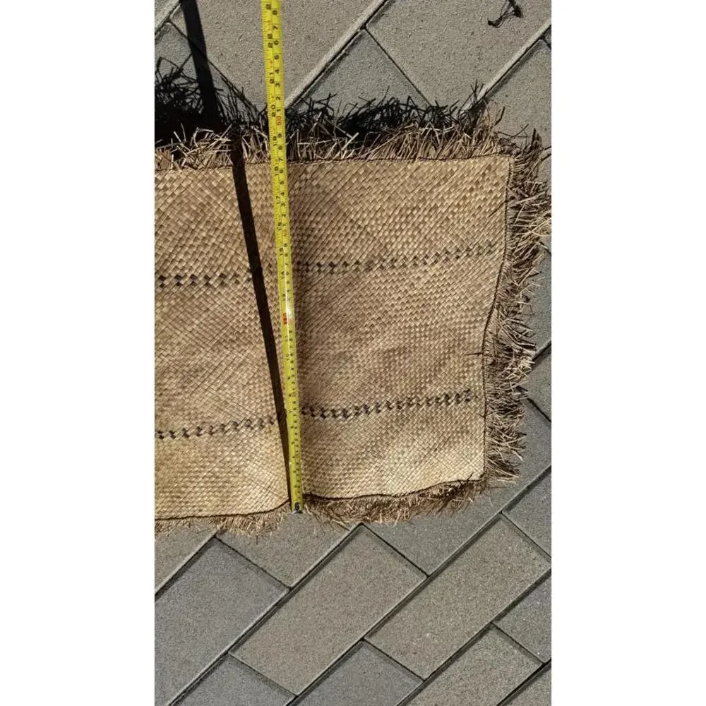 Handwoven Fijian Straw Mat with Fringe – Natural Boho Decor, 23”x20”